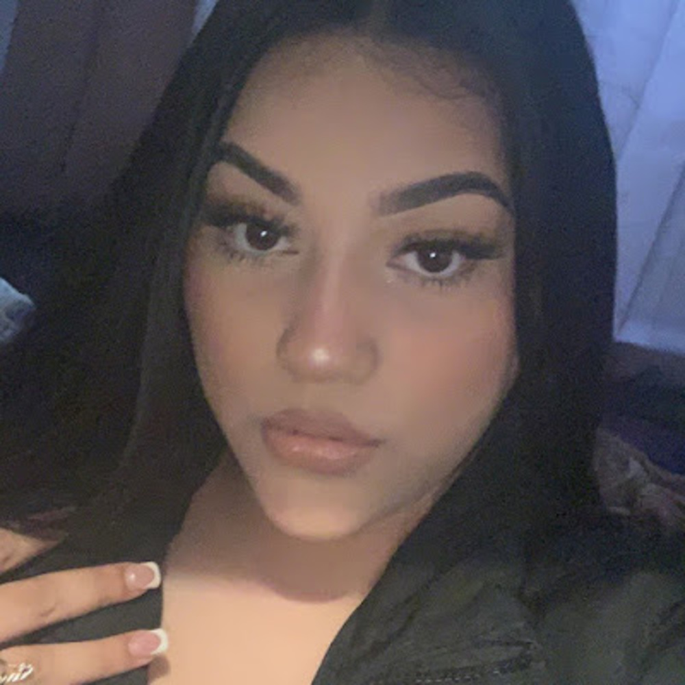 Meet your Posher, Karyme